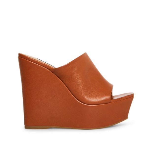 Elegant Brown Wedge Sandals - Picture 6 of 6